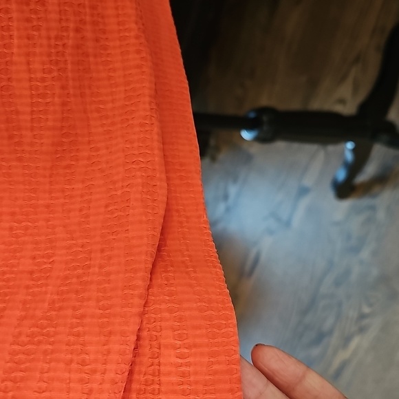 Limitwd Chevron Dress Orange And White - Picture 7 of 9